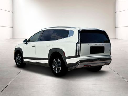 New 2026 Hyundai Ioniq 9 SE image 5