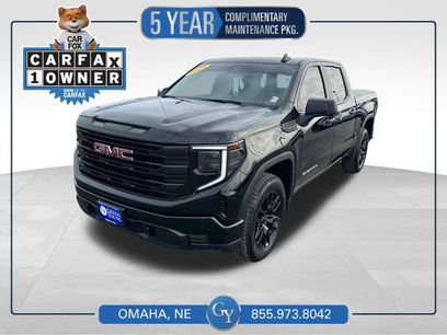 Used 2024 GMC Sierra 1500 Pro w/ Graphite Edition