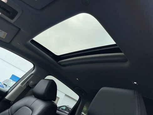 Certified 2024 Honda HR-V EX-L image 16