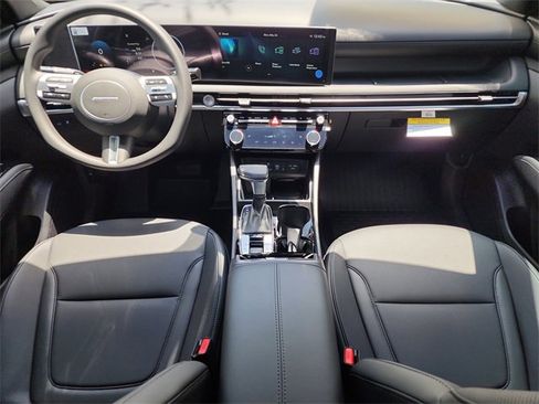 New 2025 Hyundai Santa Cruz SEL image 8