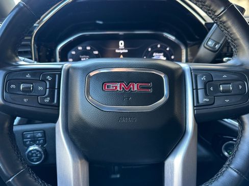 Certified 2025 GMC Sierra 1500 SLT image 29