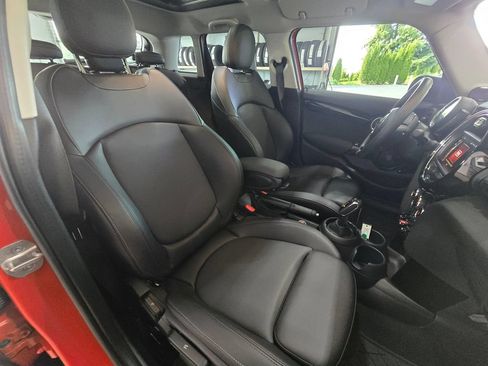 Used 2021 MINI Cooper 4-Door Hardtop w/ Storage Package FWD image 28