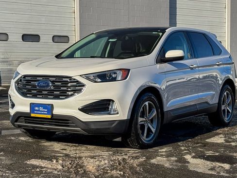 Certified 2022 Ford Edge SEL w/ Convenience Package AWD/4WD image 6