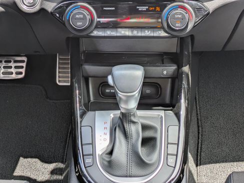 Certified 2024 Kia Forte GT-Line w/ GT-Line Premium Package FWD image 15