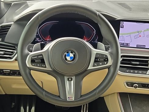 Used 2022 BMW X5 xDrive40i w/ M Sport Package image 23