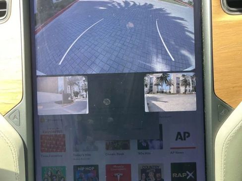 Used 2018 Tesla Model X 100D image 35