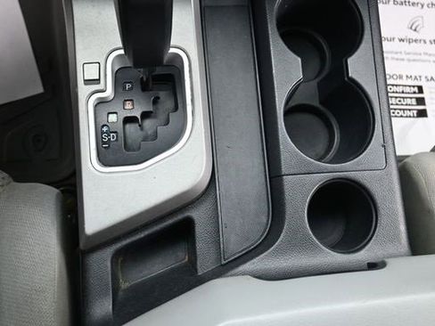 Used 2011 Toyota Tundra 4x4 CrewMax image 22