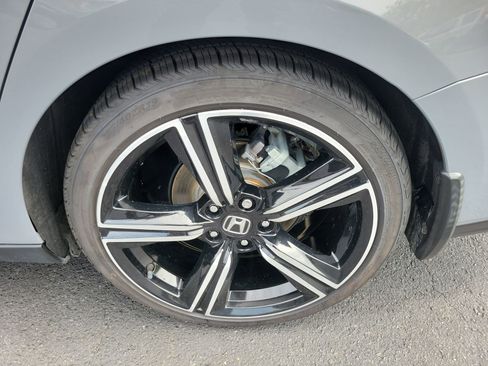 Used 2024 Honda Accord Sport image 32