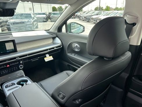 New 2026 Hyundai Ioniq 9 SEL image 22