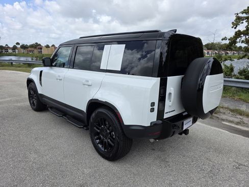 Used 2026 Land Rover Defender 110 S AWD/4WD image 2