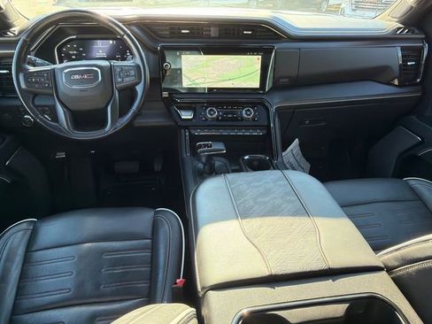 Used 2023 GMC Sierra 1500 AT4X image 22