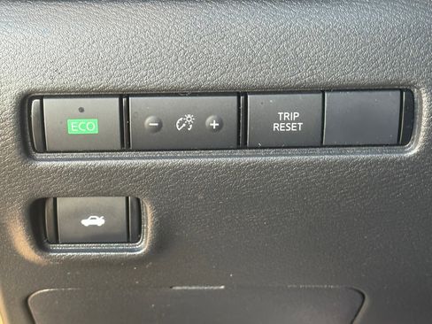 Certified 2024 Nissan Sentra S image 19