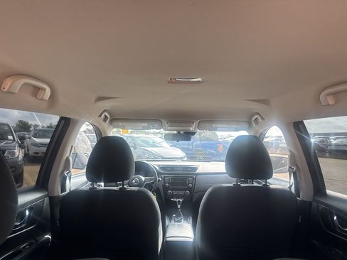 Used 2020 Nissan Rogue S w/ Special Edition Package image 35