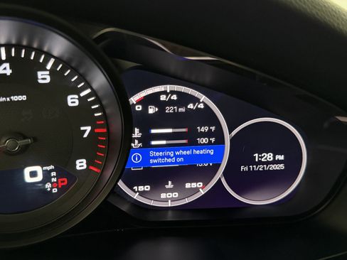 Certified 2023 Porsche Cayenne Platinum Edition image 55