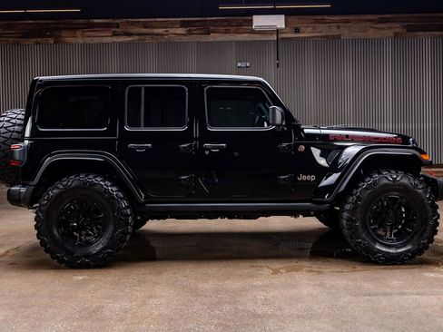 Used 2025 Jeep Wrangler Unlimited Rubicon AWD/4WD image 10