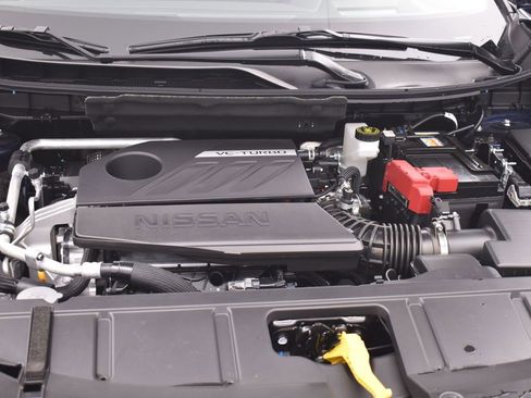 Certified 2025 Nissan Rogue Platinum w/ Platinum Premium Package image 22