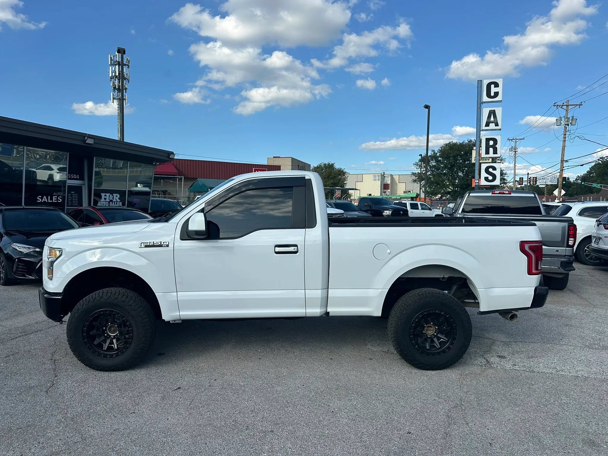Used 2017 Ford F150 XL w/ Equipment Group 101A Mid AWD/4WD image 2