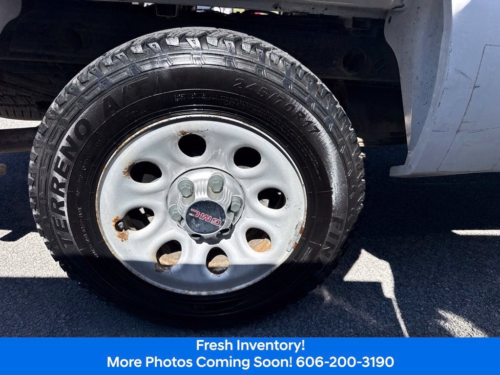 Used 2010 GMC Sierra 1500 W/T RWD image 5