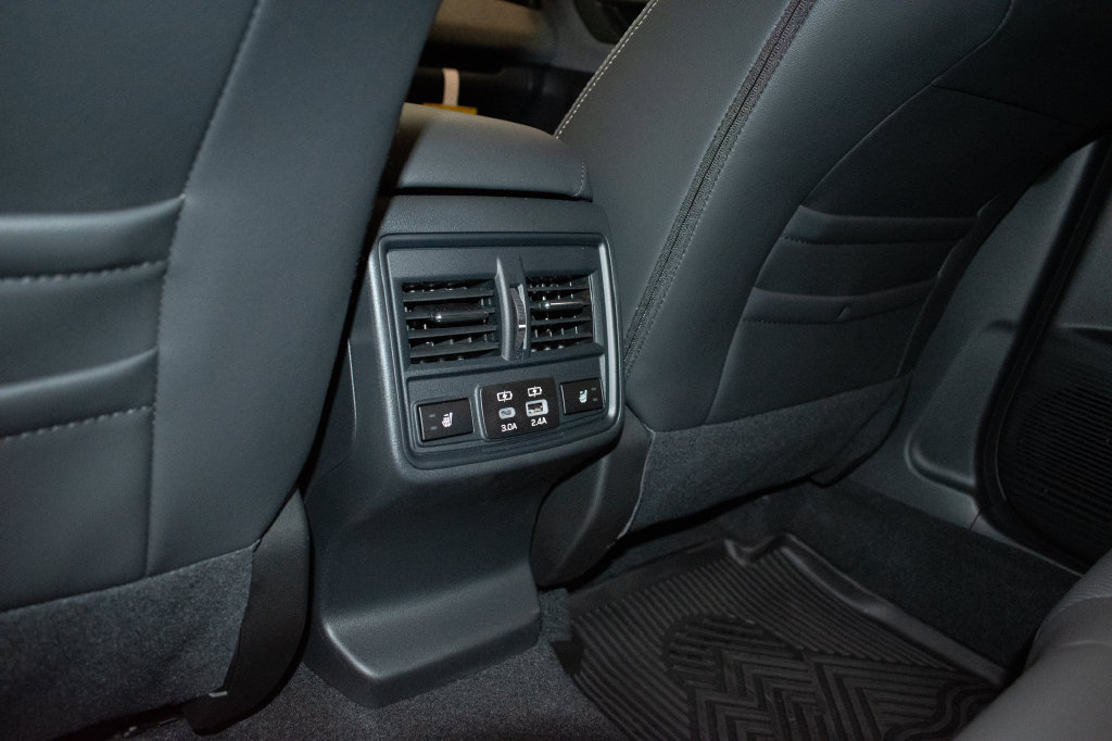 New 2026 Subaru Outback Limited AWD/4WD image 24