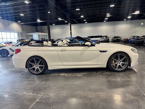 Used 2015 BMW M6 Convertible image 2