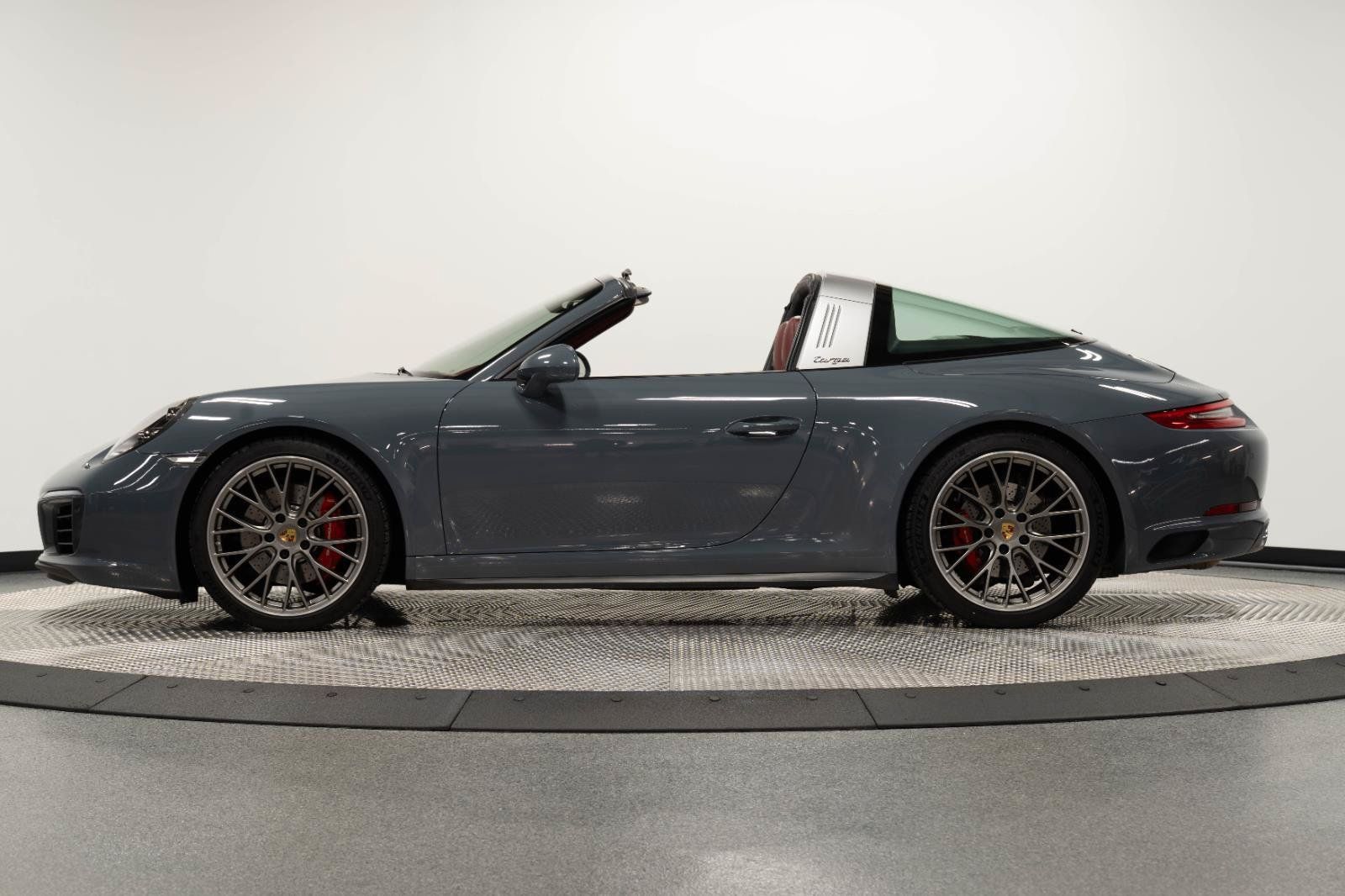 Used 2017 Porsche 911 Targa 4S AWD/4WD image 27
