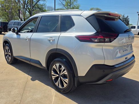 Used 2023 Nissan Rogue SV w/ SV Premium B Package AWD/4WD image 15