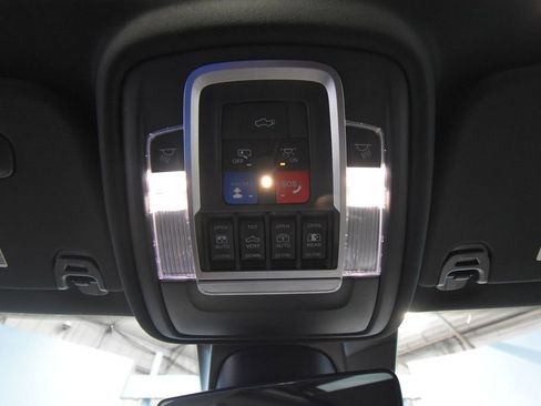 Used 2020 RAM 1500 Limited AWD/4WD image 19
