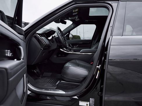 Used 2024 Land Rover Range Rover Sport SV Edition One Obsidian Black image 32