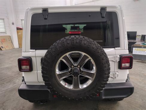 Certified 2022 Jeep Wrangler Unlimited Sahara image 6