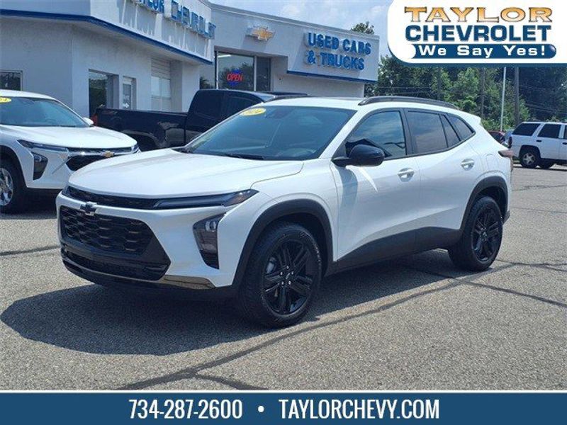 Certified 2024 Chevrolet Trax ACTIV w/ Sunroof Package image 1
