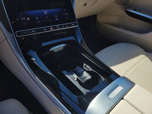 Certified 2025 Mercedes-Benz C 300 Sedan image 29