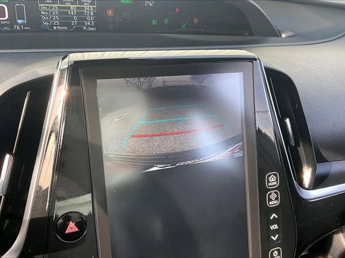 Used 2019 Toyota Prius Prime Premium image 26