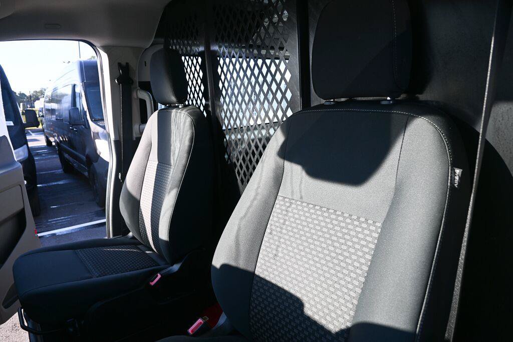 Used 2025 Ford Transit 250 Low Roof w/ Exterior Upgrade Package RWD image 5