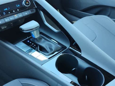 New 2026 Hyundai Elantra SEL Sport FWD image 26