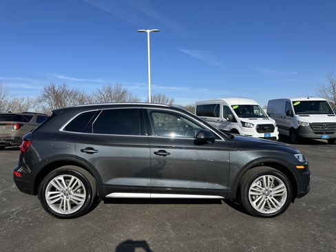 Used 2018 Audi Q5 2.0T Premium Plus w/ Premium Plus Package image 2