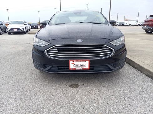 Used 2020 Ford Fusion SE image 17