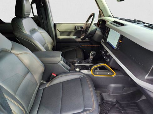 Used 2022 Ford Bronco Badlands image 20