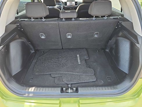 Used 2023 Hyundai Venue SEL image 38