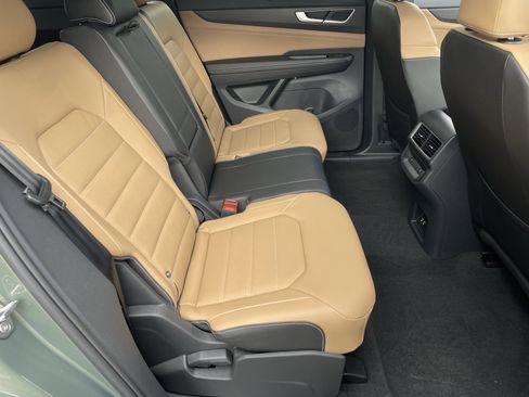 New 2026 Volkswagen Atlas Cross Sport SEL R-Line image 10