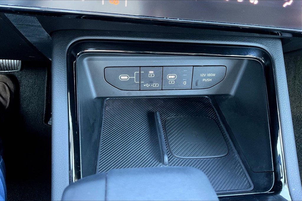 Used 2025 Kia K5 GT-Line AWD/4WD image 16