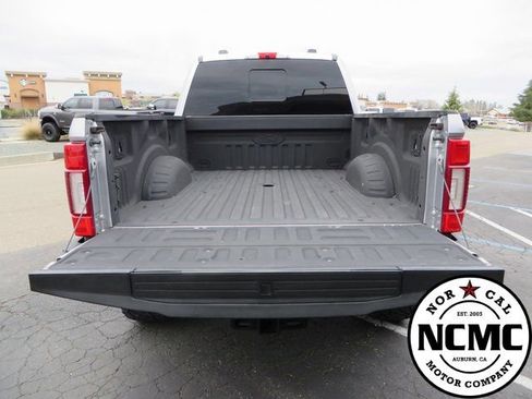 Used 2020 Ford F250 Lariat image 19