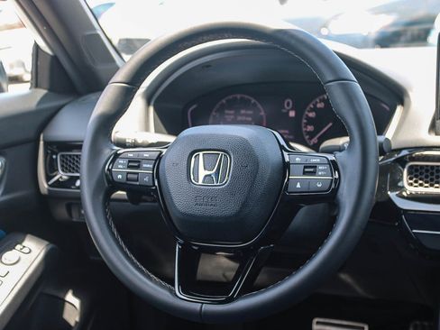 Used 2025 Honda Civic Sport image 16