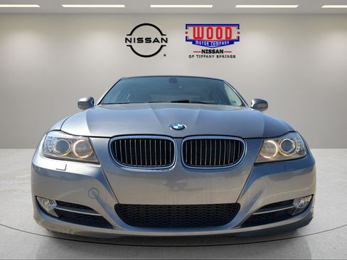 Used 2010 BMW 335i xDrive Sedan AWD/4WD image 6