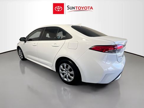Used 2022 Toyota Corolla LE image 6