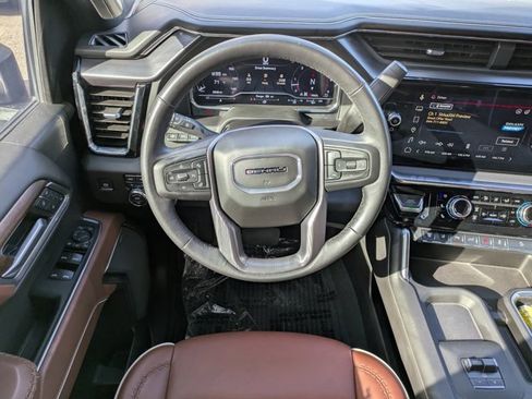 Used 2025 GMC Sierra 2500 Denali Ultimate w/ Max Trailering Package image 13