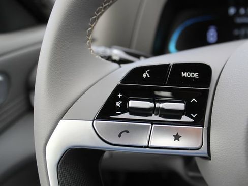 New 2026 Hyundai Elantra SEL Sport Premium FWD image 16