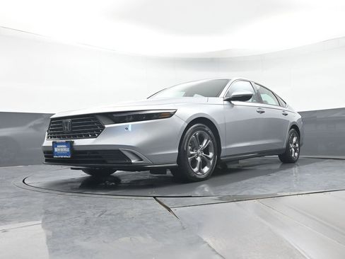 Used 2023 Honda Accord EX-L image 29