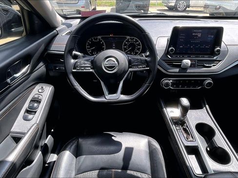 Used 2019 Nissan Altima 2.5 SR w/ SR Premium Package FWD image 5
