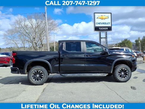 Used 2022 Chevrolet Silverado 1500 ZR2 w/ Technology Package image 4