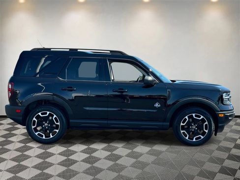 Used 2021 Ford Bronco Sport Outer Banks w/ Outer Banks Package AWD/4WD image 2